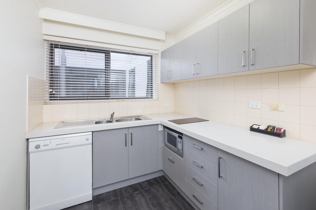 City Edge East Melbourne Apartment Hotel Exterior photo