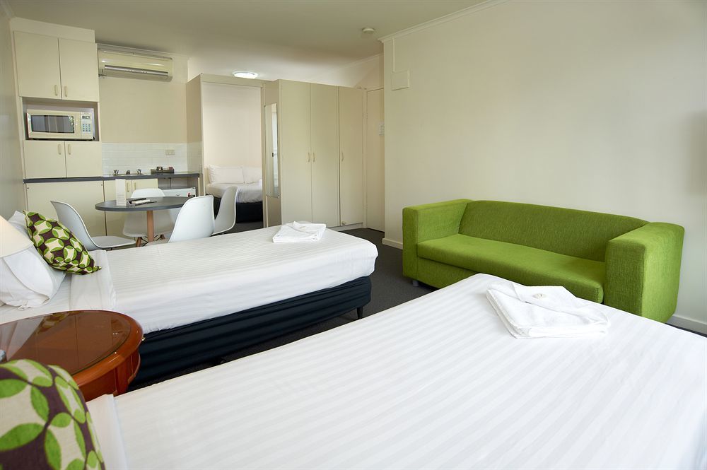 City Edge East Melbourne Apartment Hotel Exterior photo