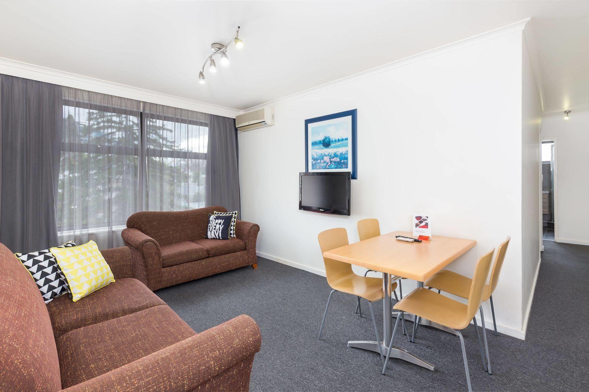 City Edge East Melbourne Apartment Hotel Exterior photo